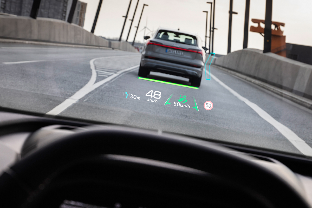 AVP AUTOLAND | Audi Q4 e-tron Augmented Reality Display