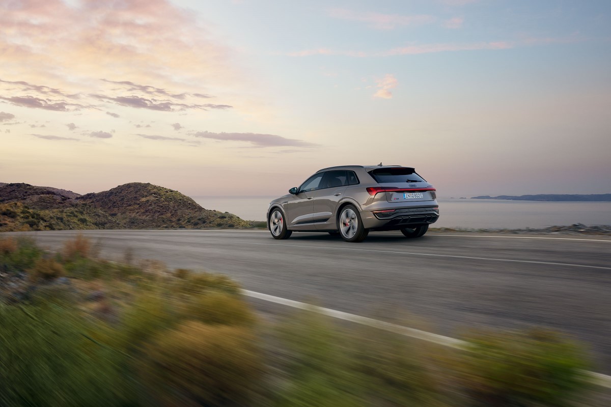 AVP AUTOLAND | Audi Q8 e-tron