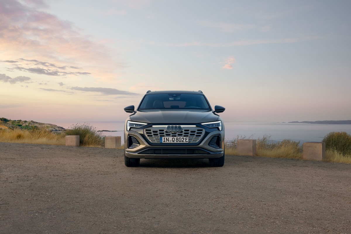 AVP AUTOLAND | Audi Q8 e-tron