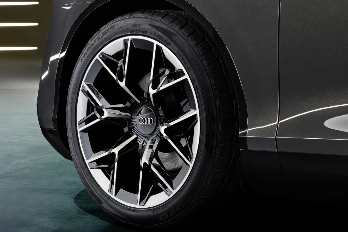 AVP AUTOLAND | Audi urbansphere concept