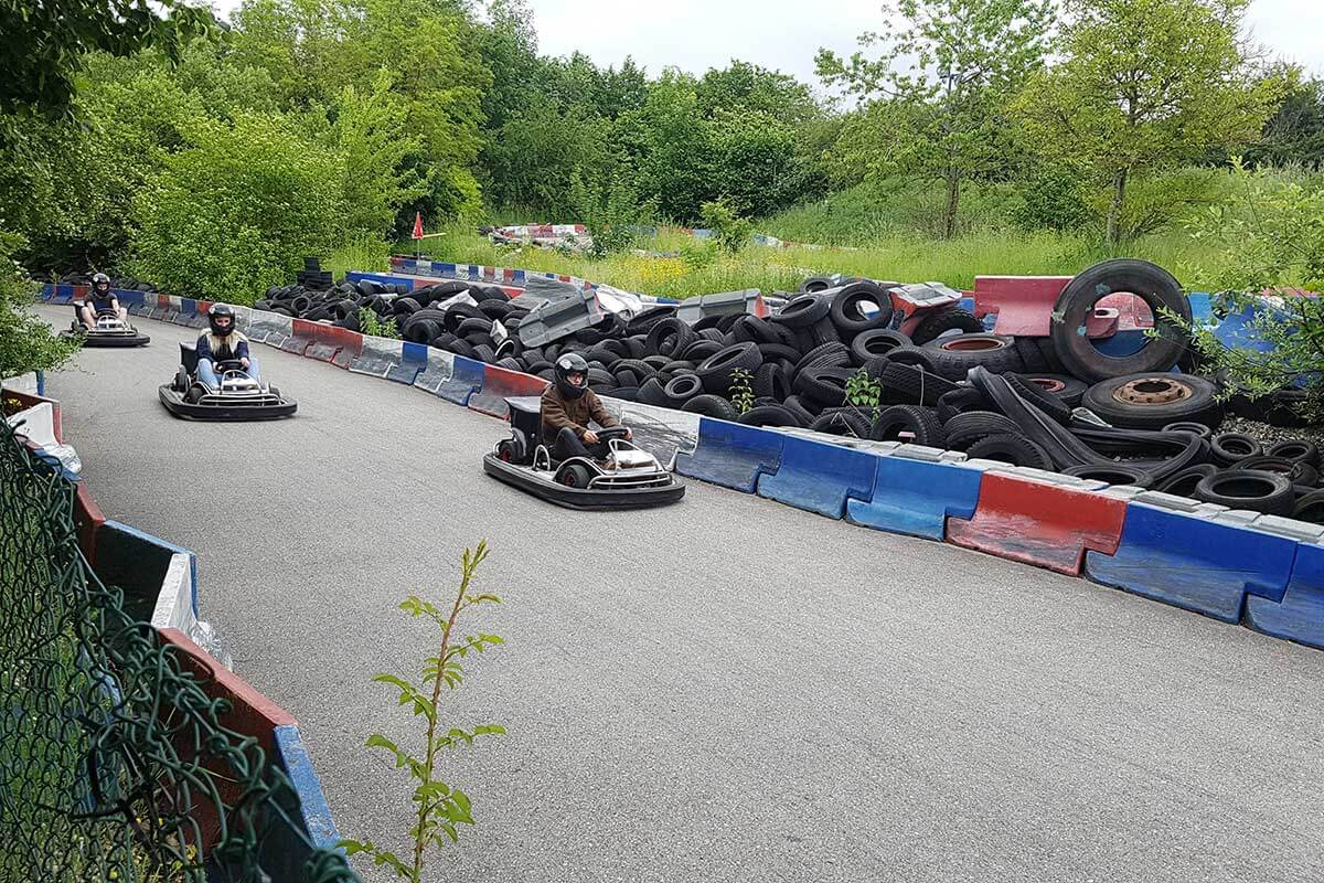 AVP Autoland | Adrenalin pur beim Azubi Ausflug.