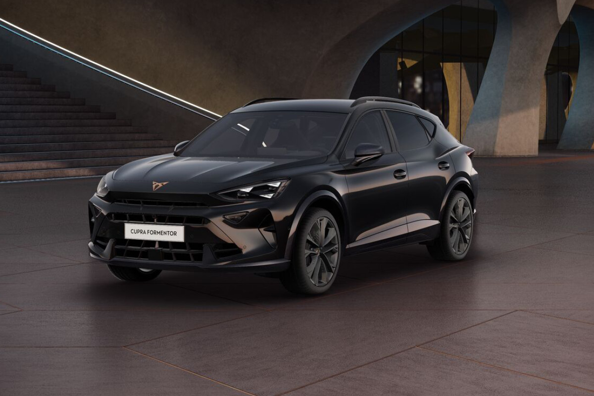 AVP AUTOLAND | CUPRA Formentor VZ Black Edition in Schwarz