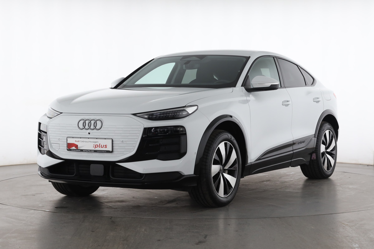 AVP AUTOLAND | Audi Q6 e-tron in Weiß