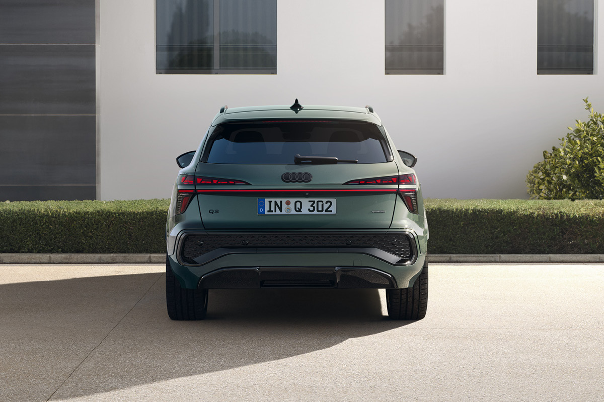 AVP AUTOLAND | Audi Q3 in Salbeigrün