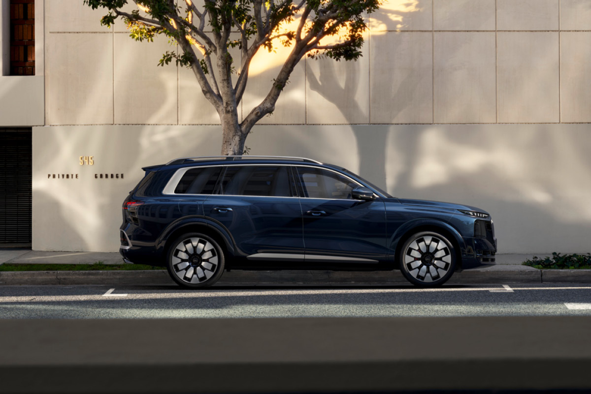 AVP AUTOLAND | Audi Q9
