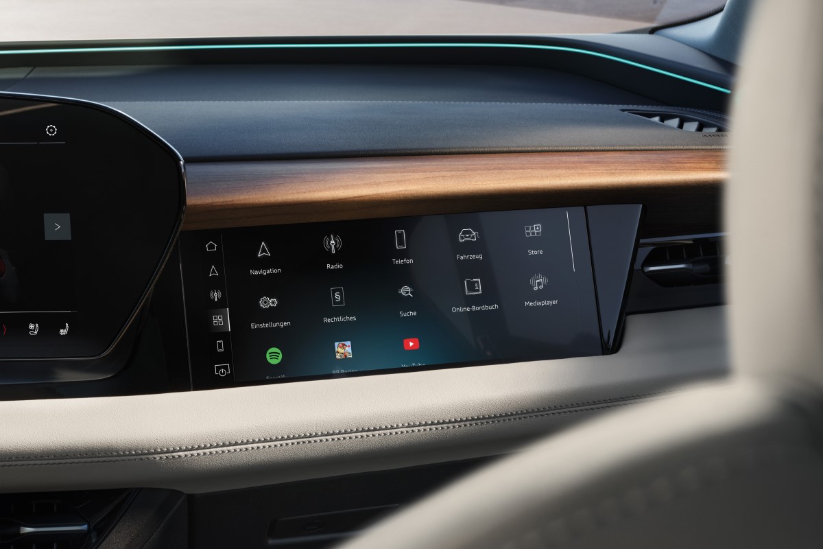 AVP AUTOLAND | Audi Q6 e-tron