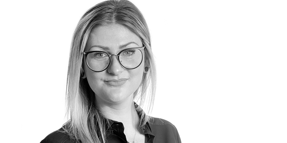 mitarbeiter/frisch_katja_3_sw_klein.jpg